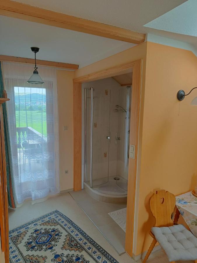 Haus Sundl - Privatzimmer Емерсдорф-ан-дер-Донау Екстериор снимка