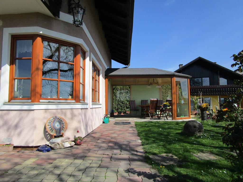 Haus Sundl - Privatzimmer Емерсдорф-ан-дер-Донау Екстериор снимка